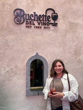 Meet your Posher, Danielle